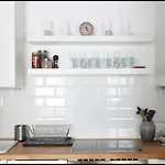3Bdr-2Bath-3Ac Design Apt, Central, Secured Parking, Quiet