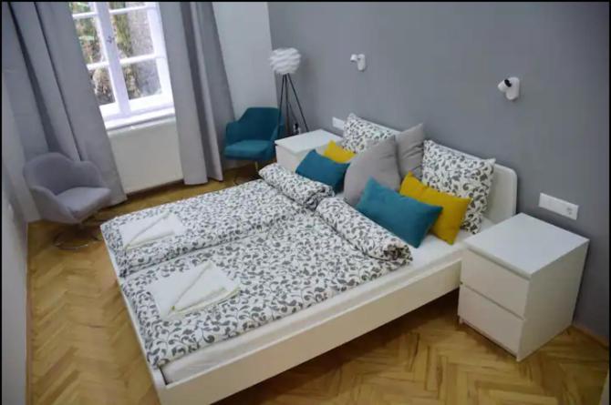 3Bdr-2Bath-3Ac Design Apt, Central, Secured Parking, Quiet Apartman