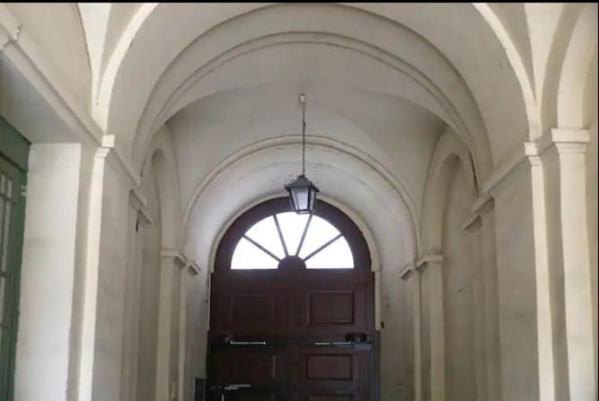 Apartman 3Bdr-2Bath-3Ac Design Apt, Central, Secured Parking, Quiet Budapest