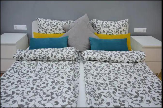3Bdr-2Bath-3Ac Design Apt, Central, Secured Parking, Quiet Apartman